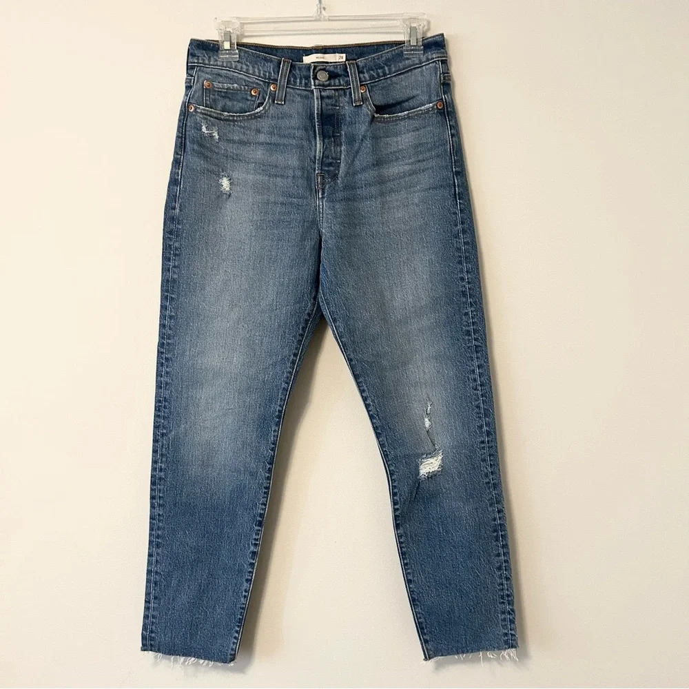 Levi’s Wedgie Jeans